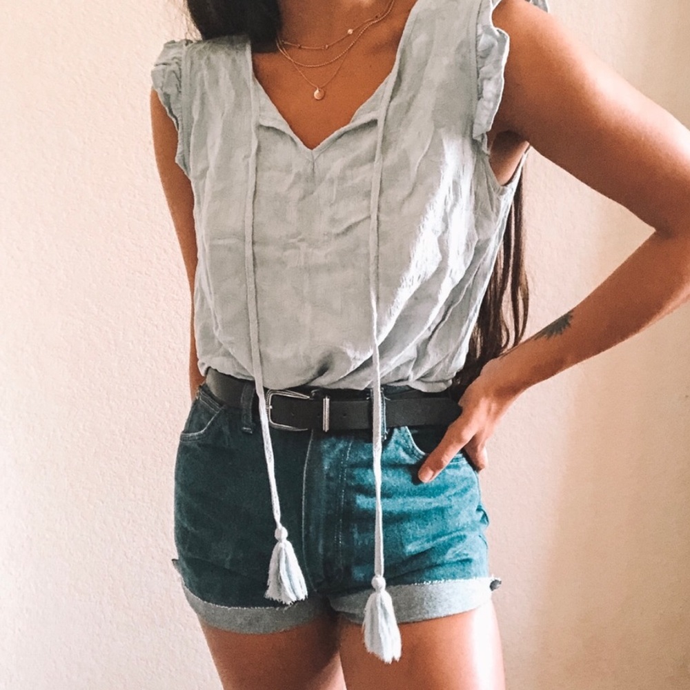 🌸Lucky Brand Flutter Sleeve Front Tie Top
